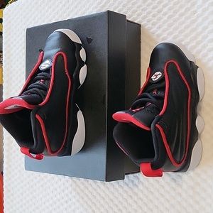 Little Kid Jordan Pro Strong Sneakers